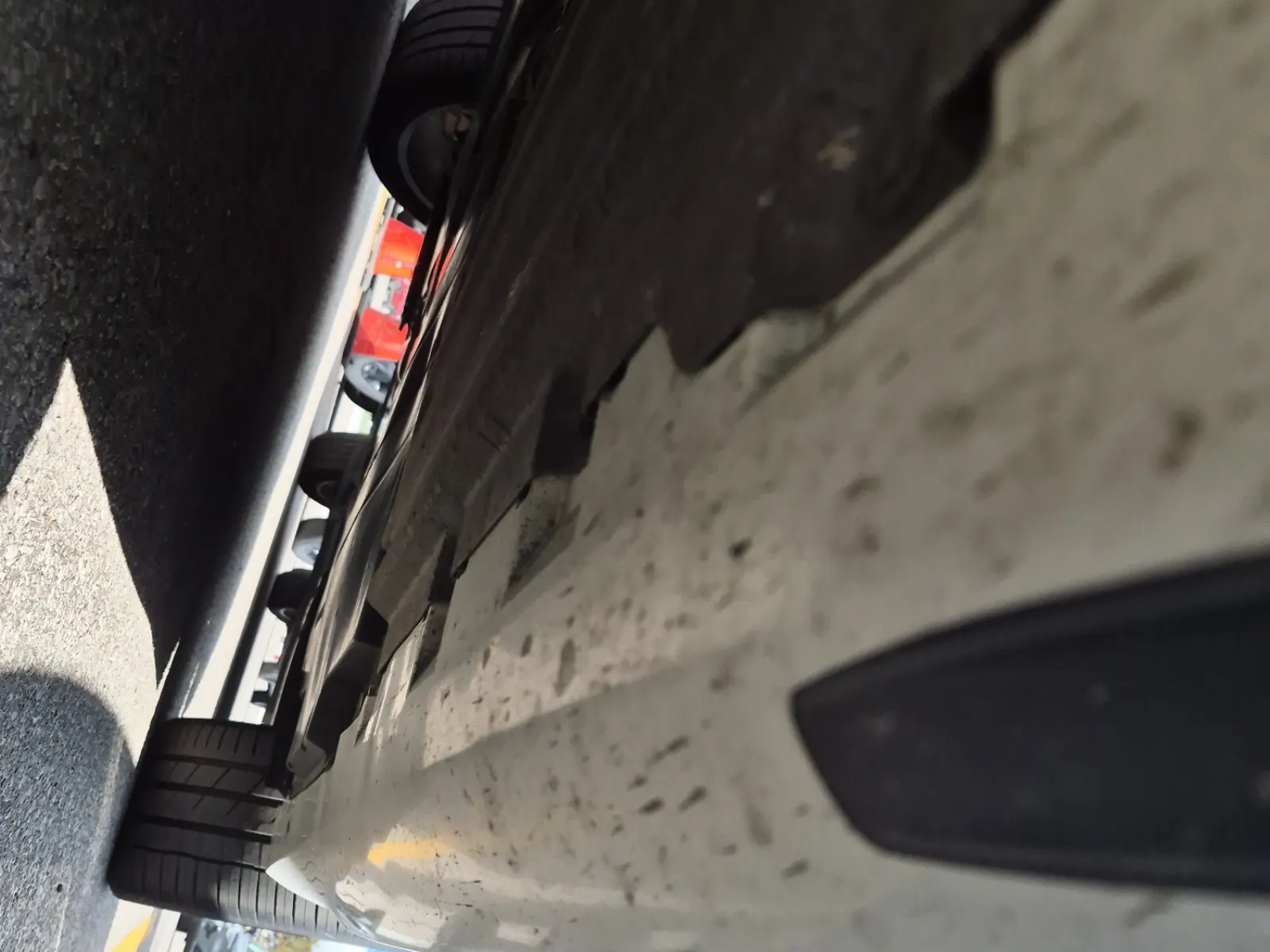 Undercarriage - Driver Photo
