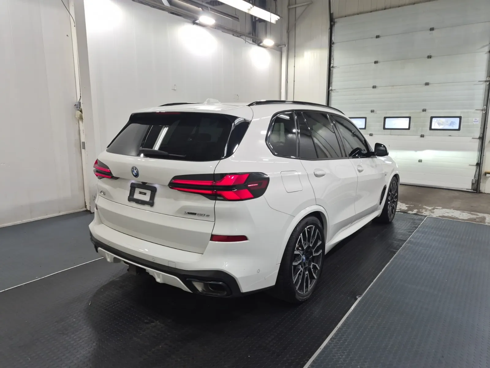 Passenger Rear 3/4 Photo