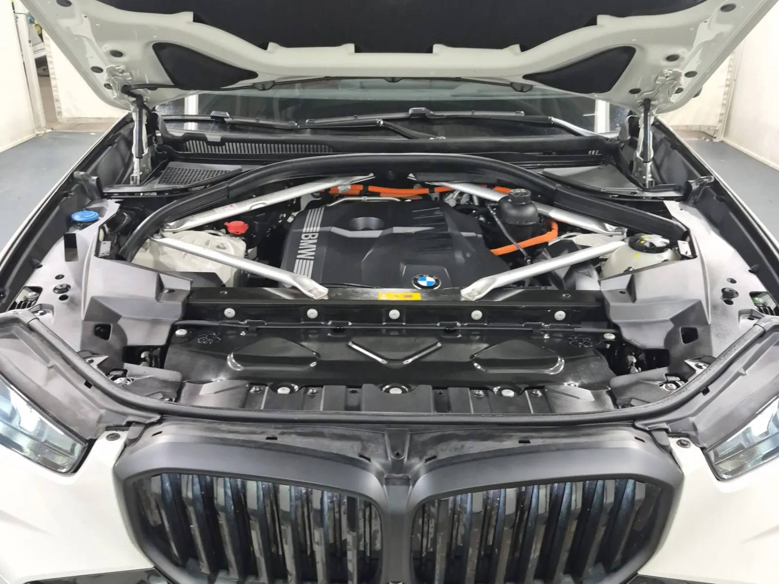 Engine Photo