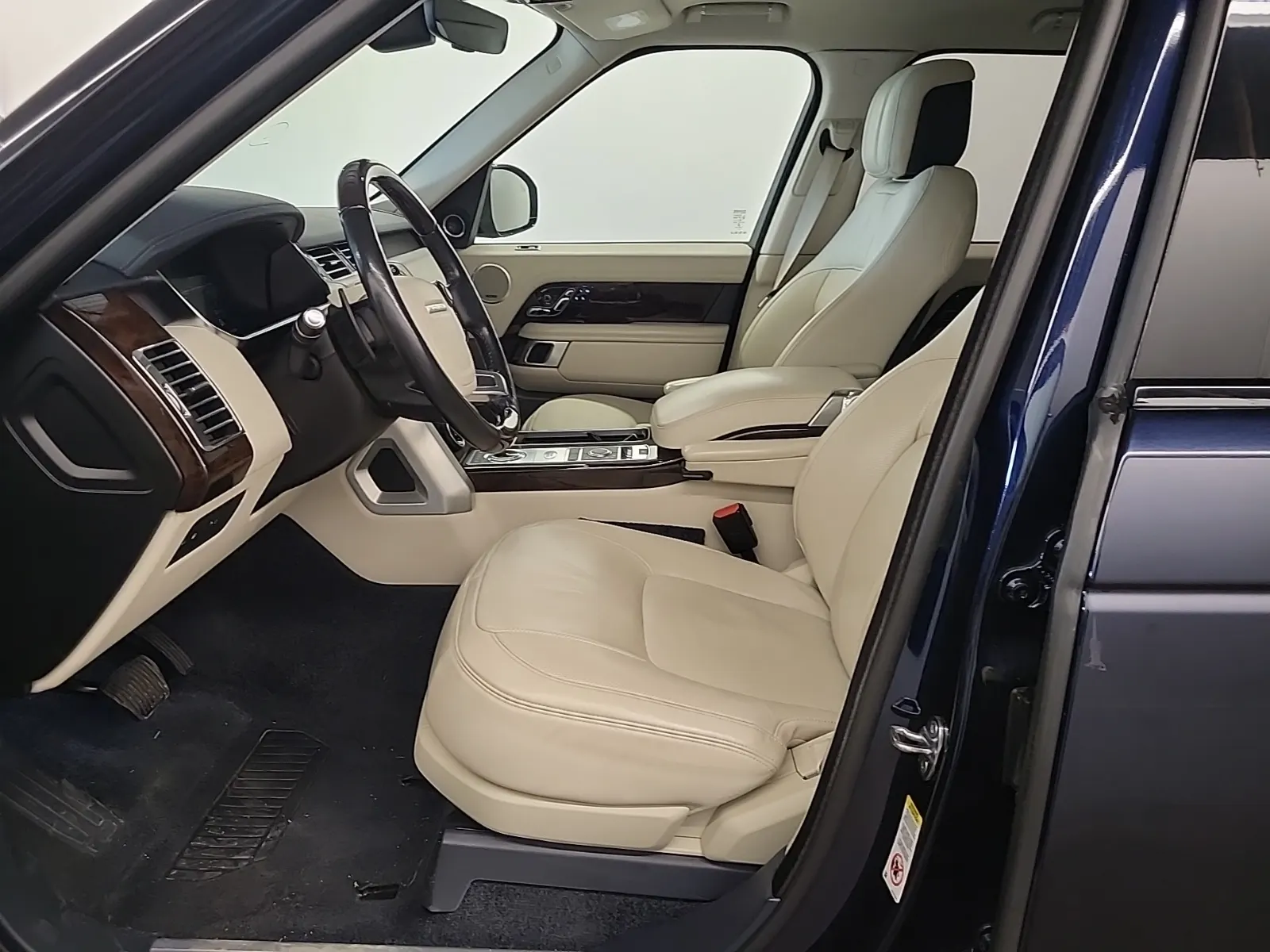 Front Interior Photo