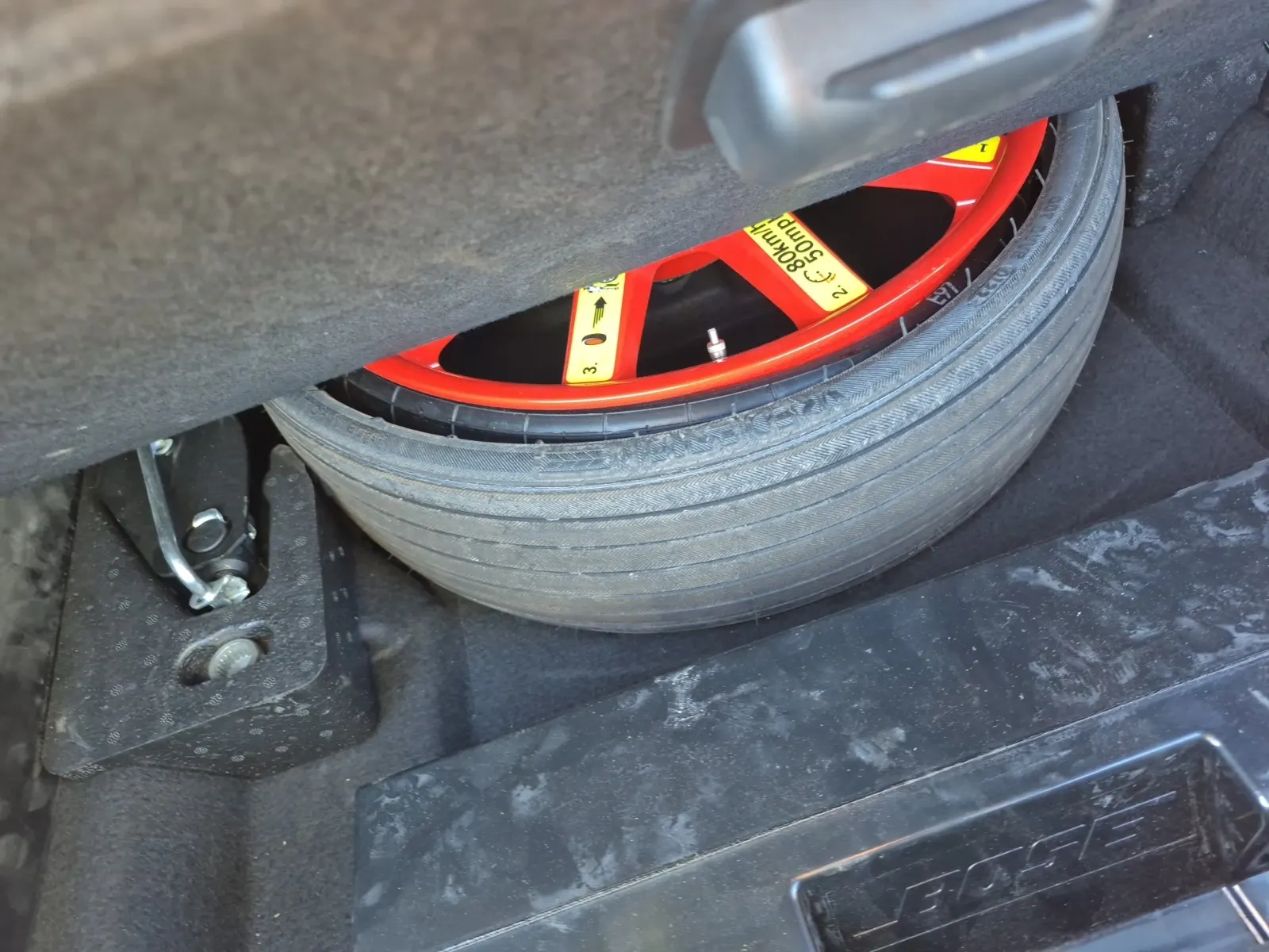 Spare Tire & Wheel Photo