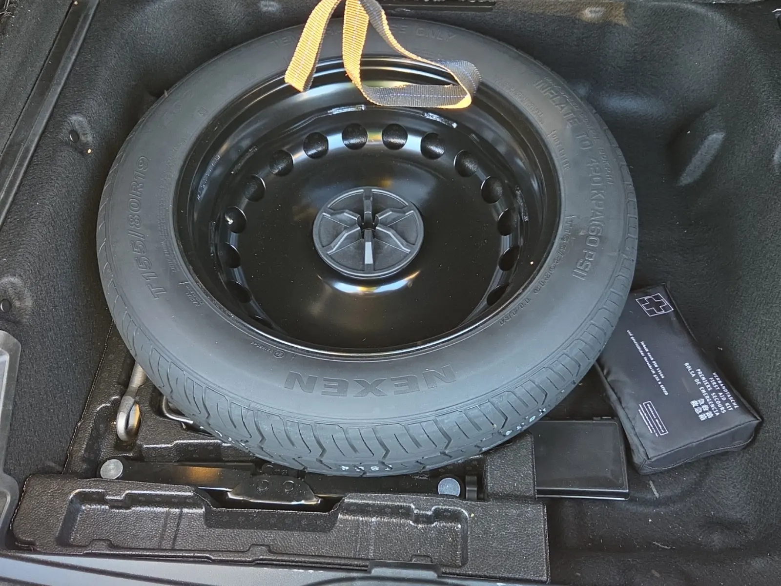 Spare Tire & Wheel Photo
