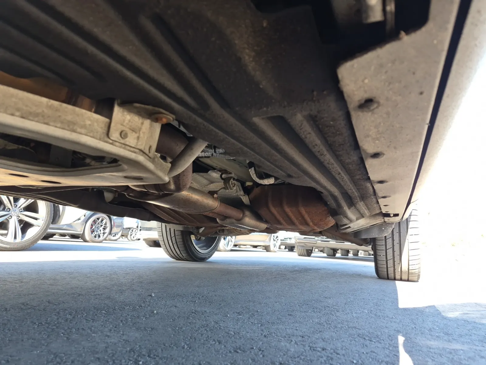 Undercarriage - Driver Photo