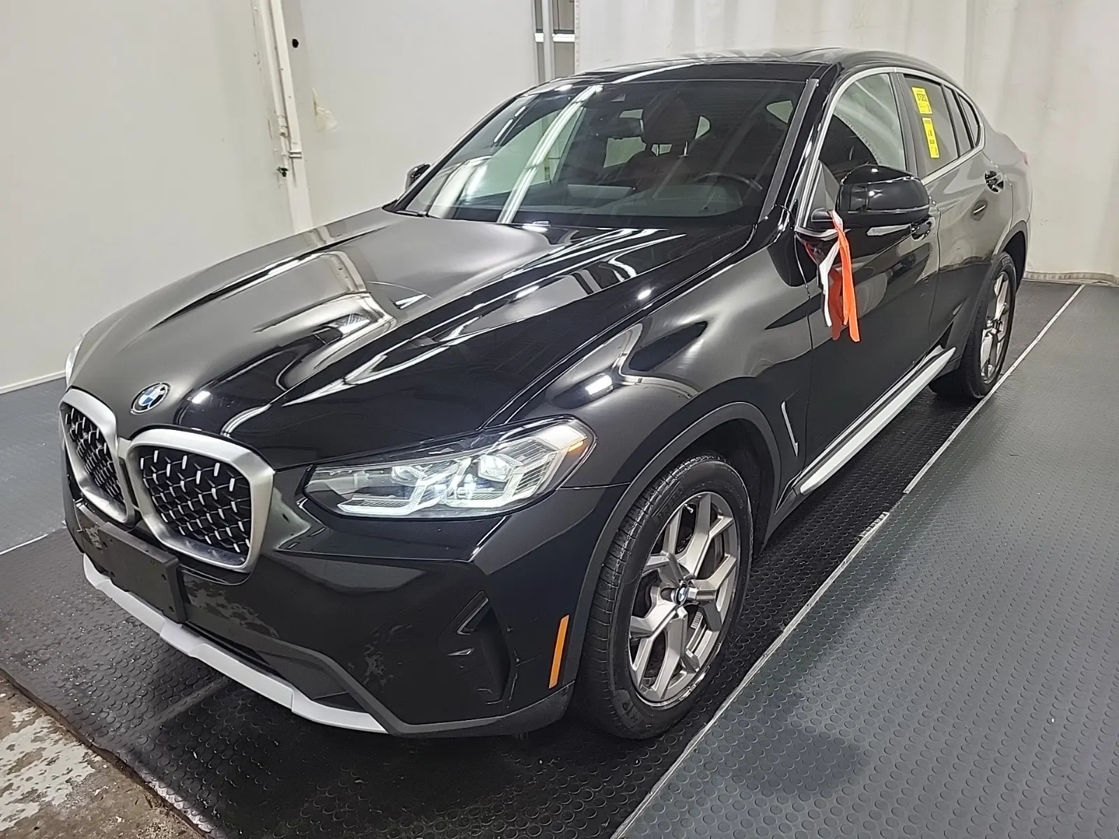 2023 BMW X4