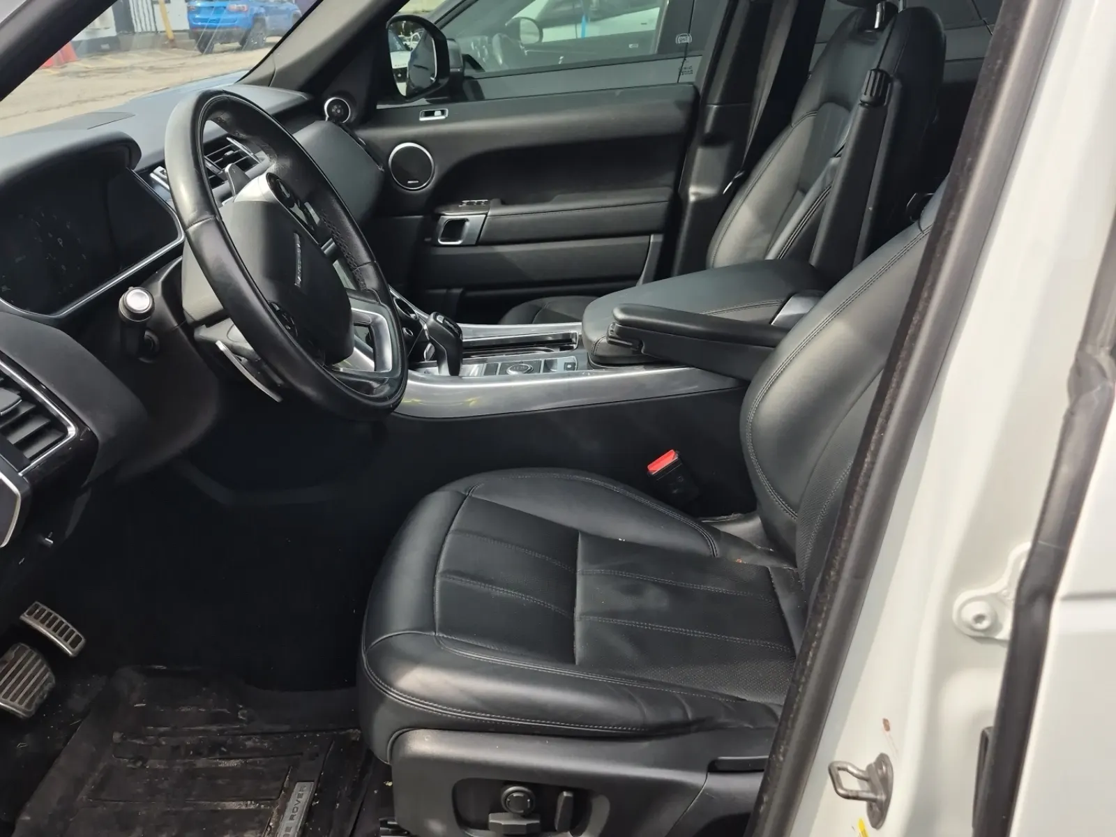 Front Interior Photo