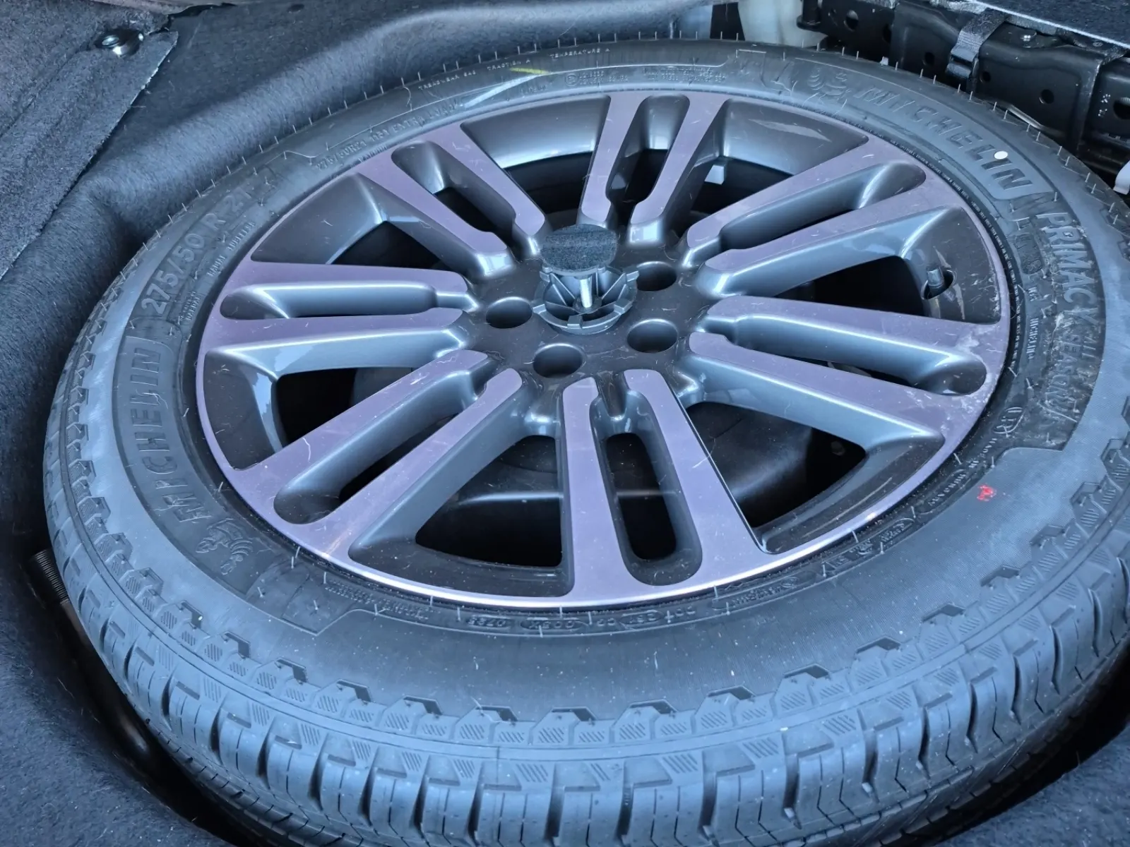 Spare Tire & Wheel Photo