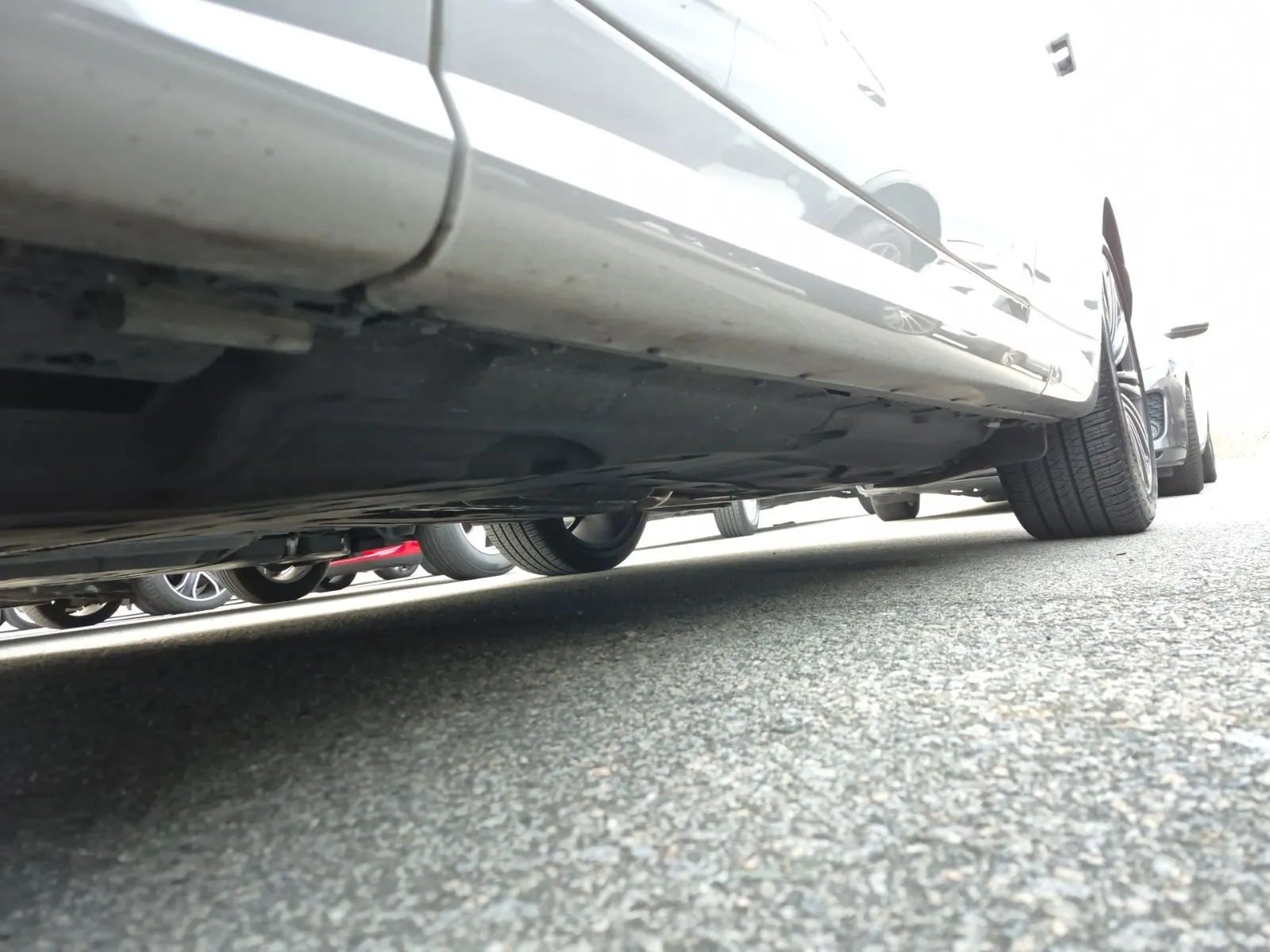 Undercarriage - Driver Photo
