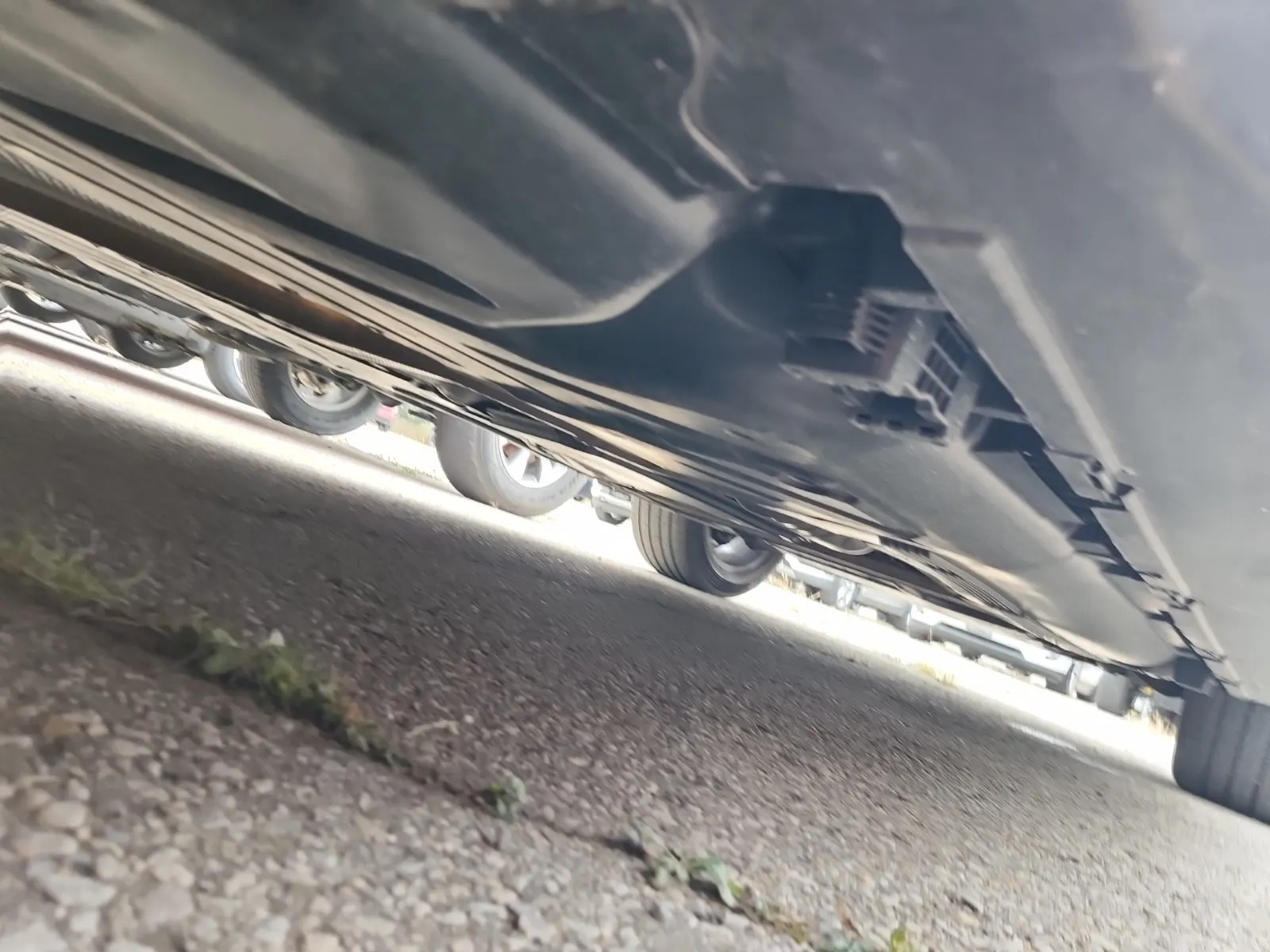 Undercarriage - Passenger Photo
