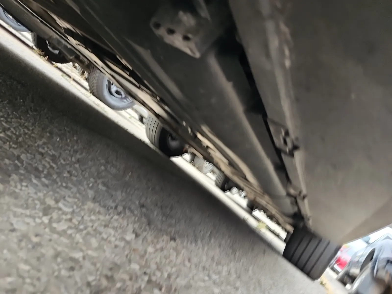 Undercarriage - Driver Photo