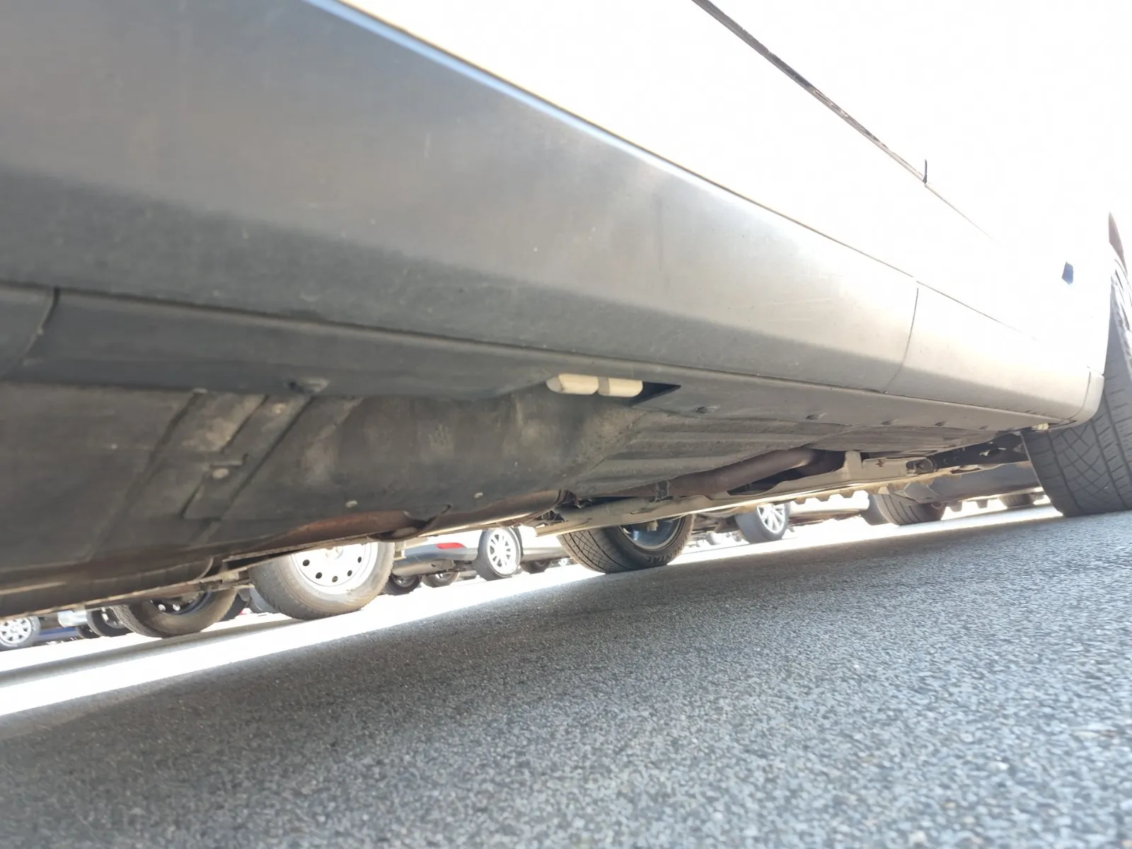 Undercarriage - Passenger Photo