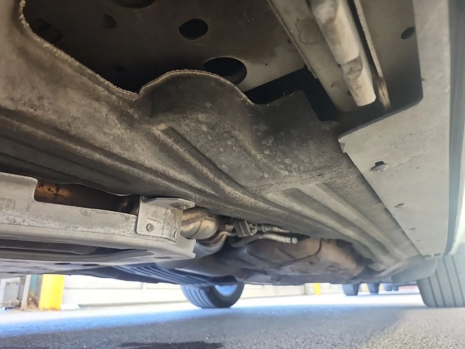 Undercarriage - Driver Photo