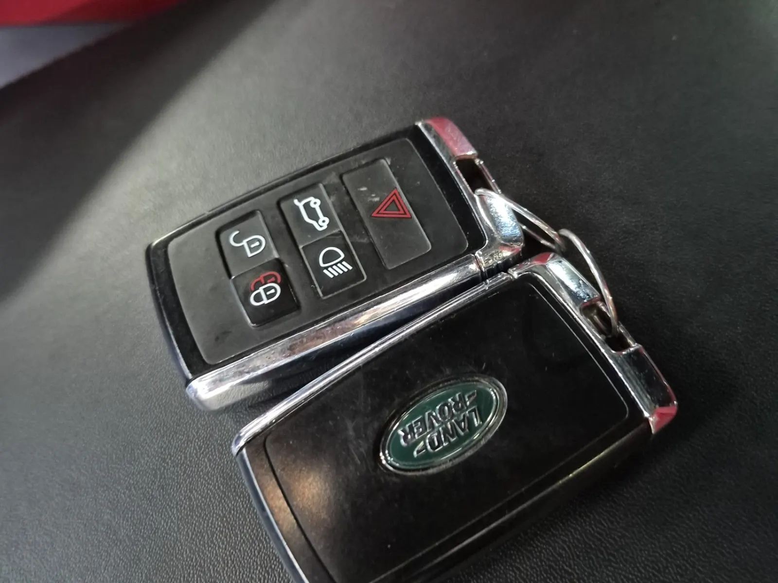 Keys/Fobs/Manual Photo