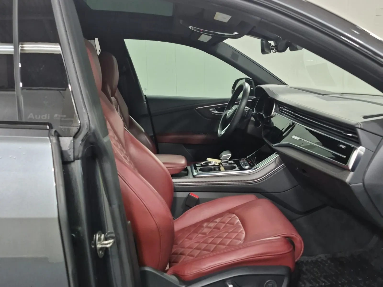 Right Side Interior Photo