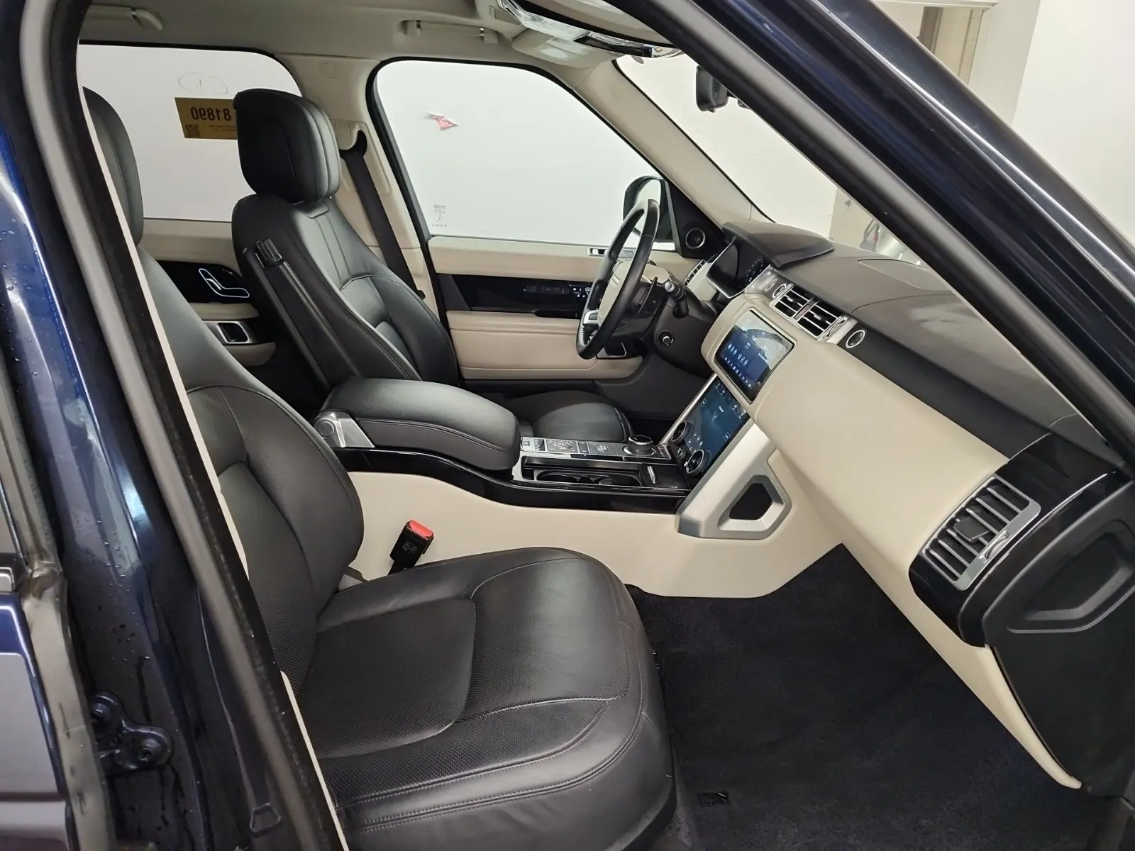 Right Side Interior Photo