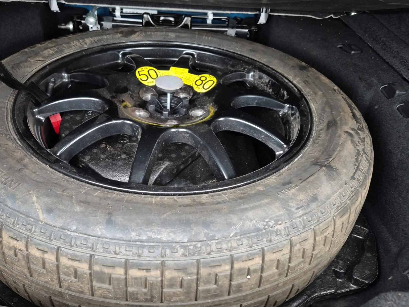 Spare Tire & Wheel Photo