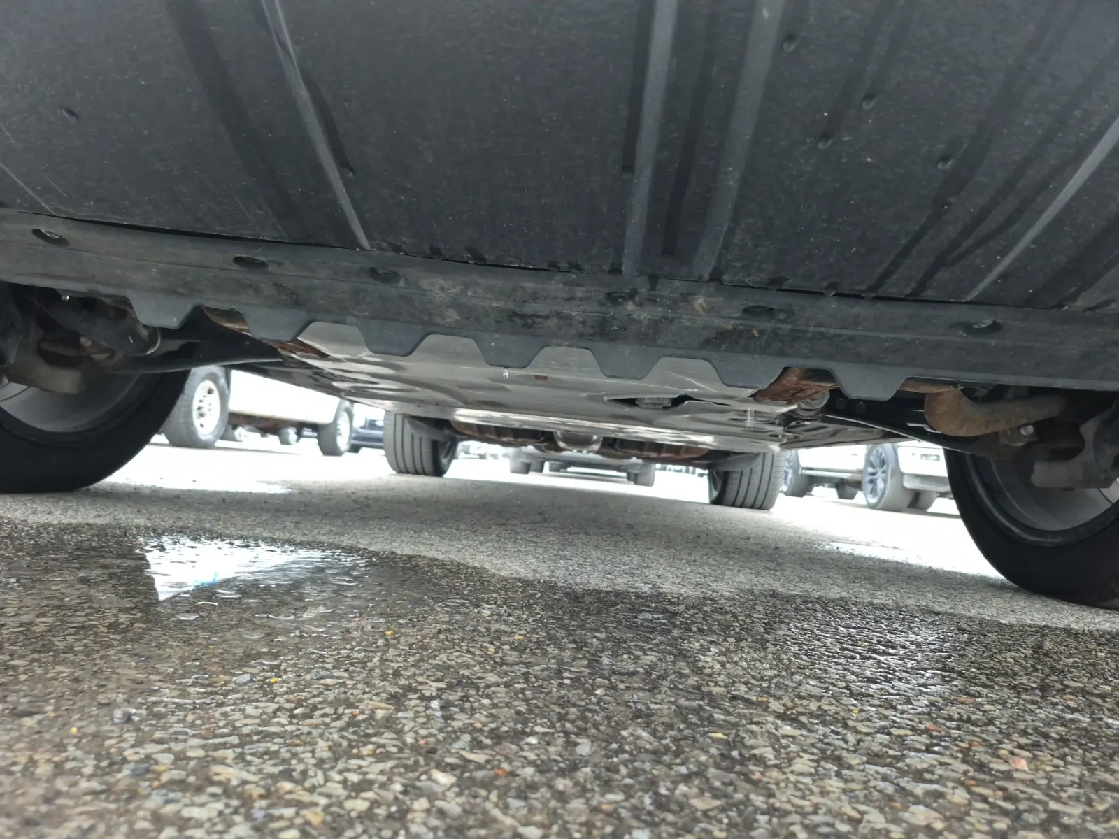 Undercarriage - Front Photo