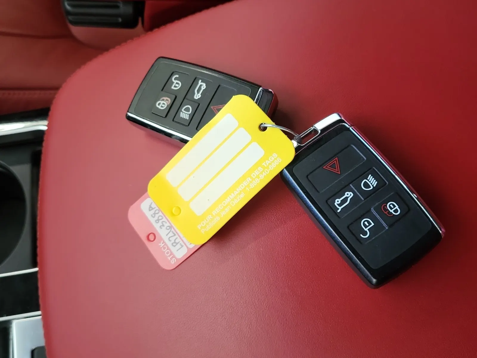 Keys/Fobs/Manual Photo