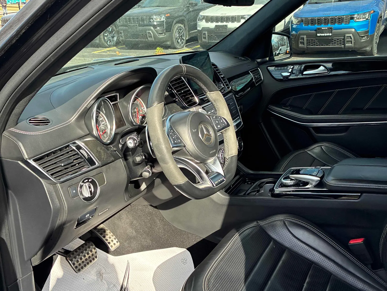 Interior driver side