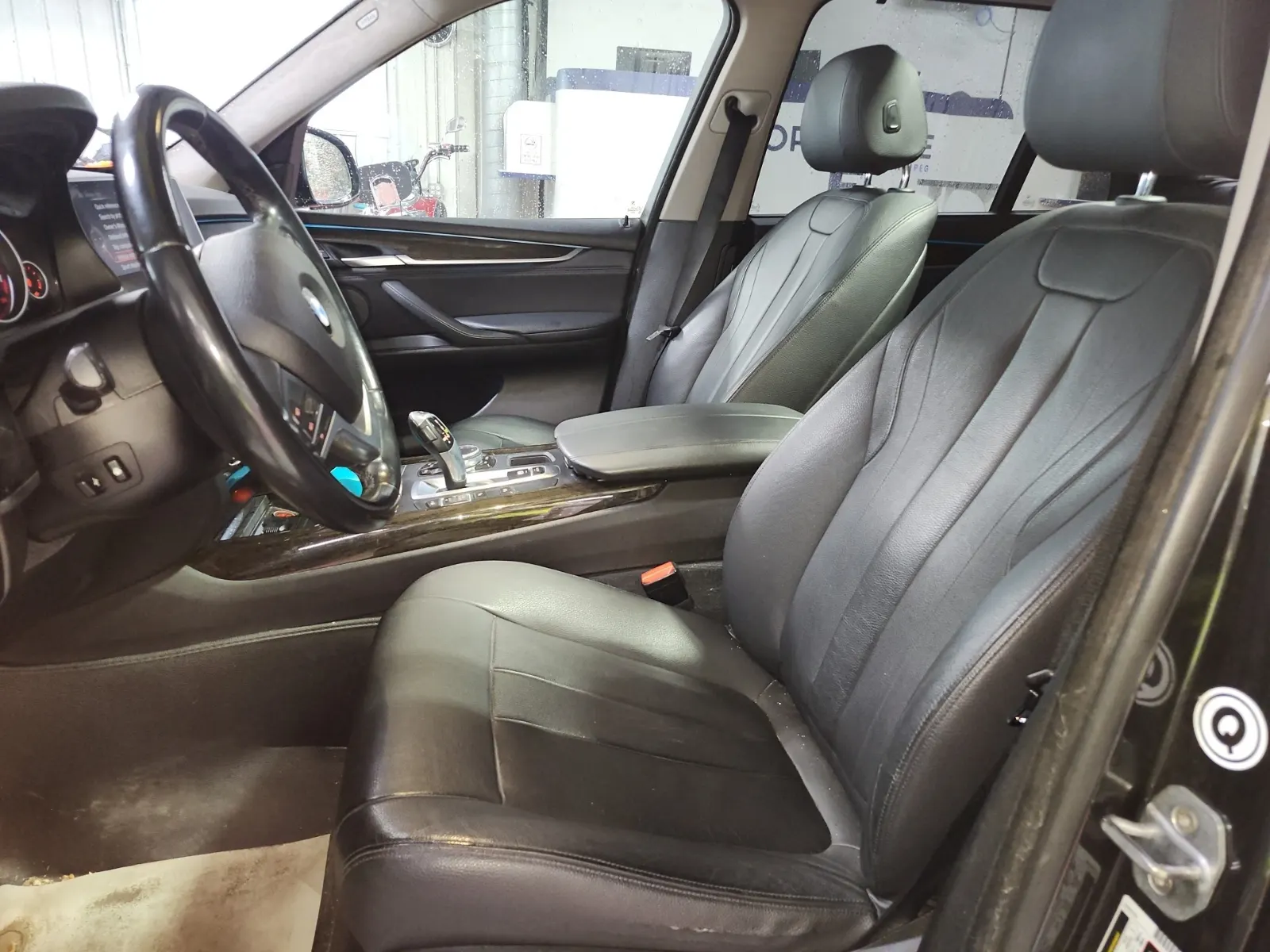 Front Interior Photo