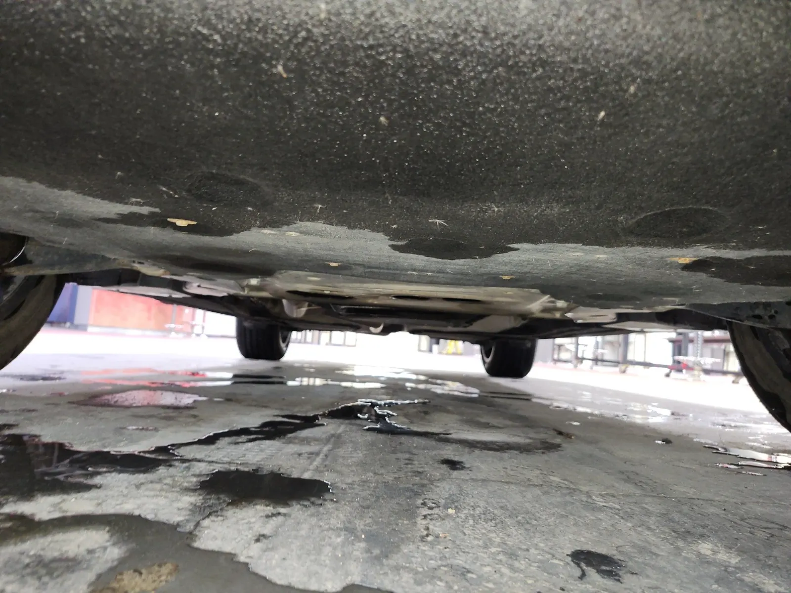 Undercarriage - Front Photo
