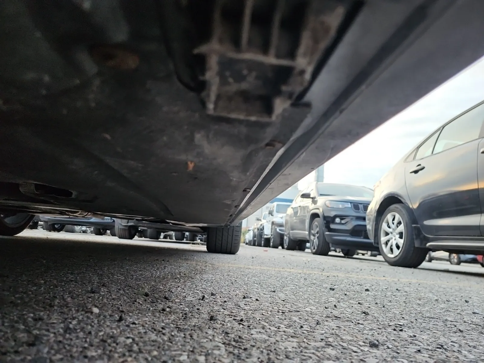 Undercarriage - Driver Photo