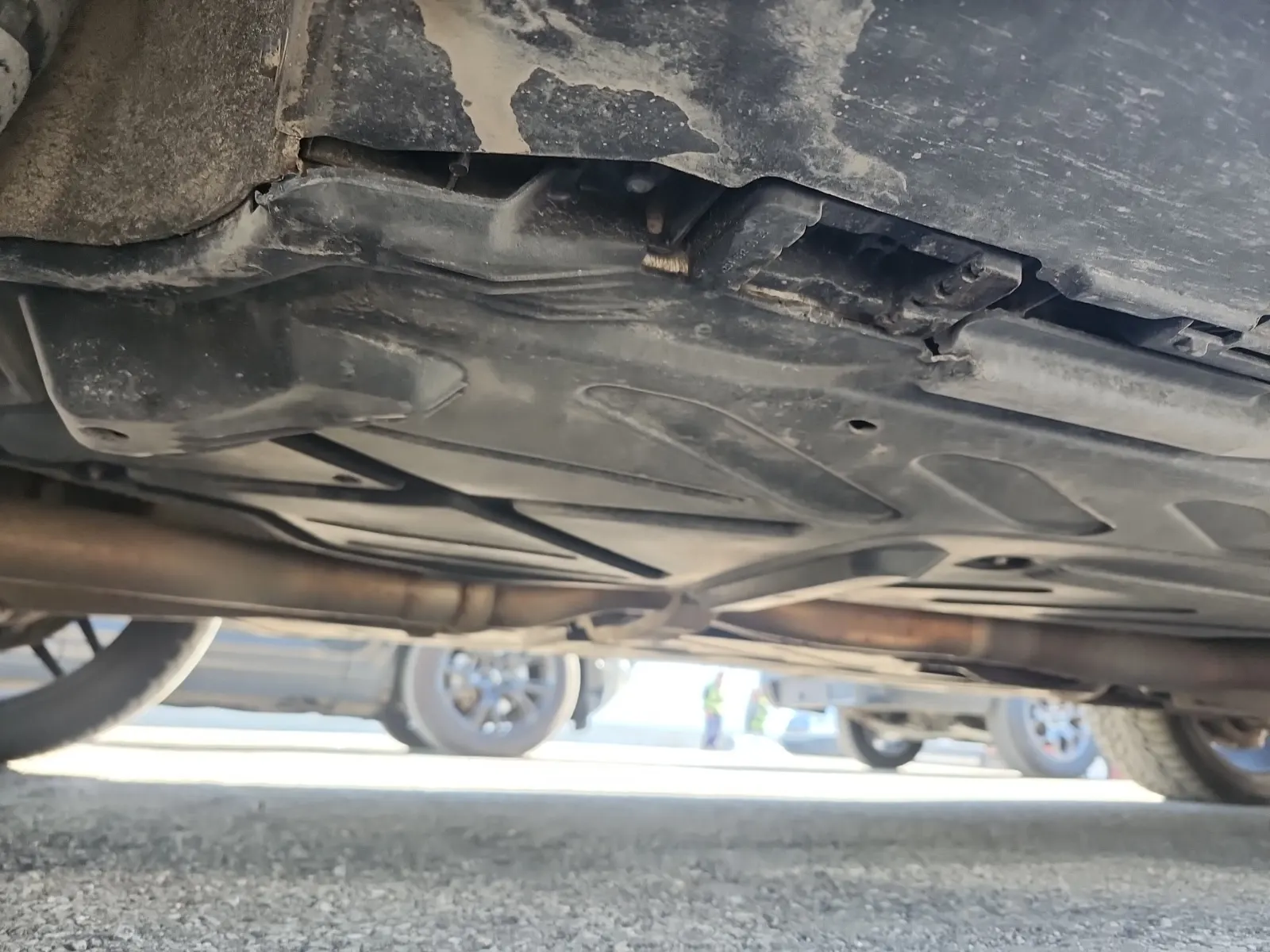 Undercarriage - Passenger Photo