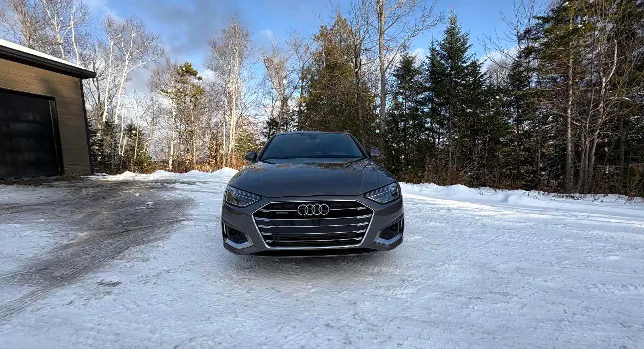 3/4 Front (Main image)