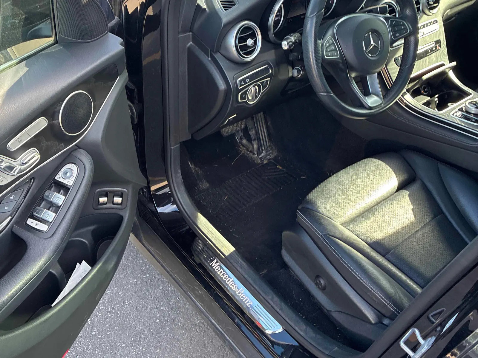 Interior driver side