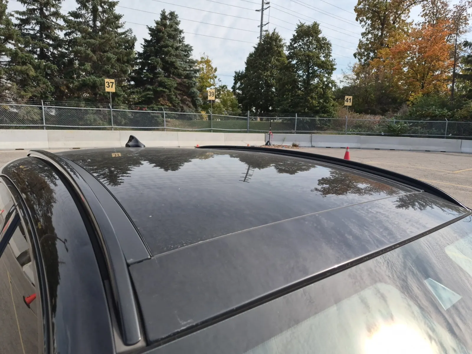 Exterior Roof Photo