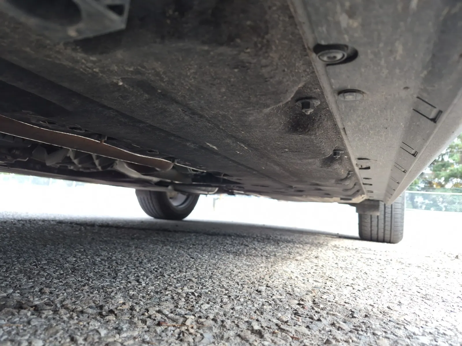 Undercarriage - Driver Photo