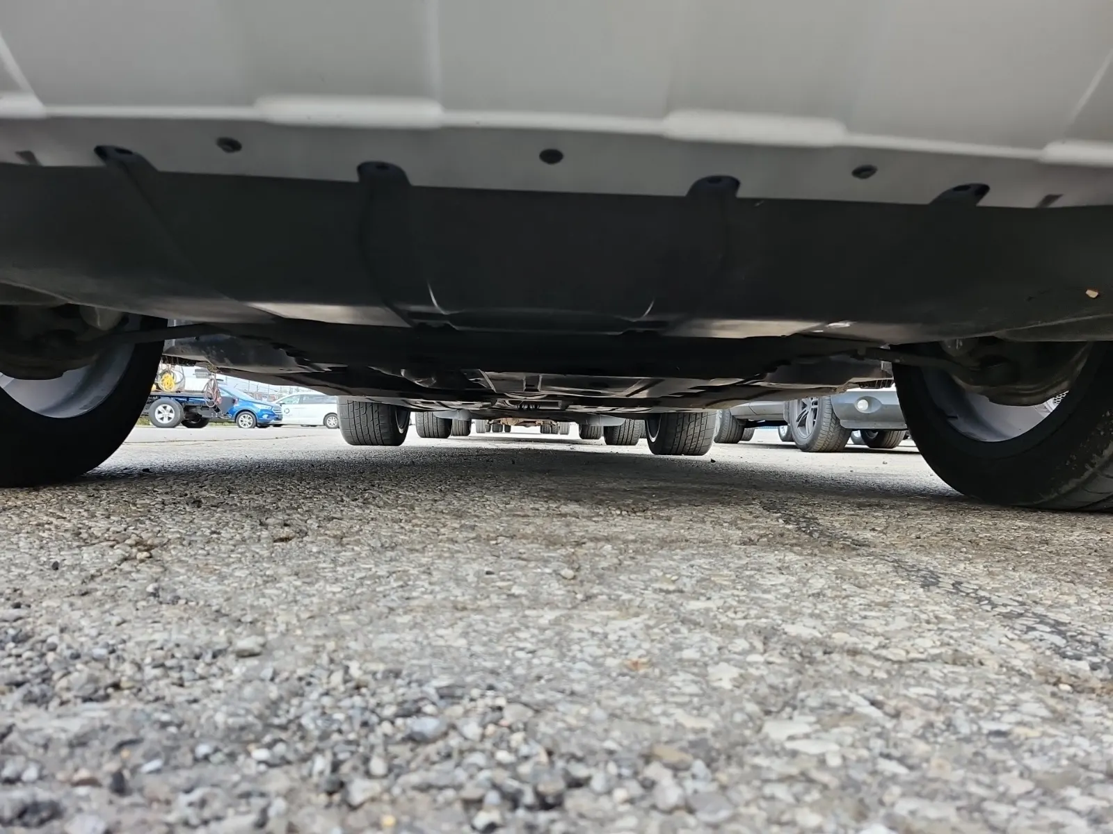Undercarriage - Front Photo