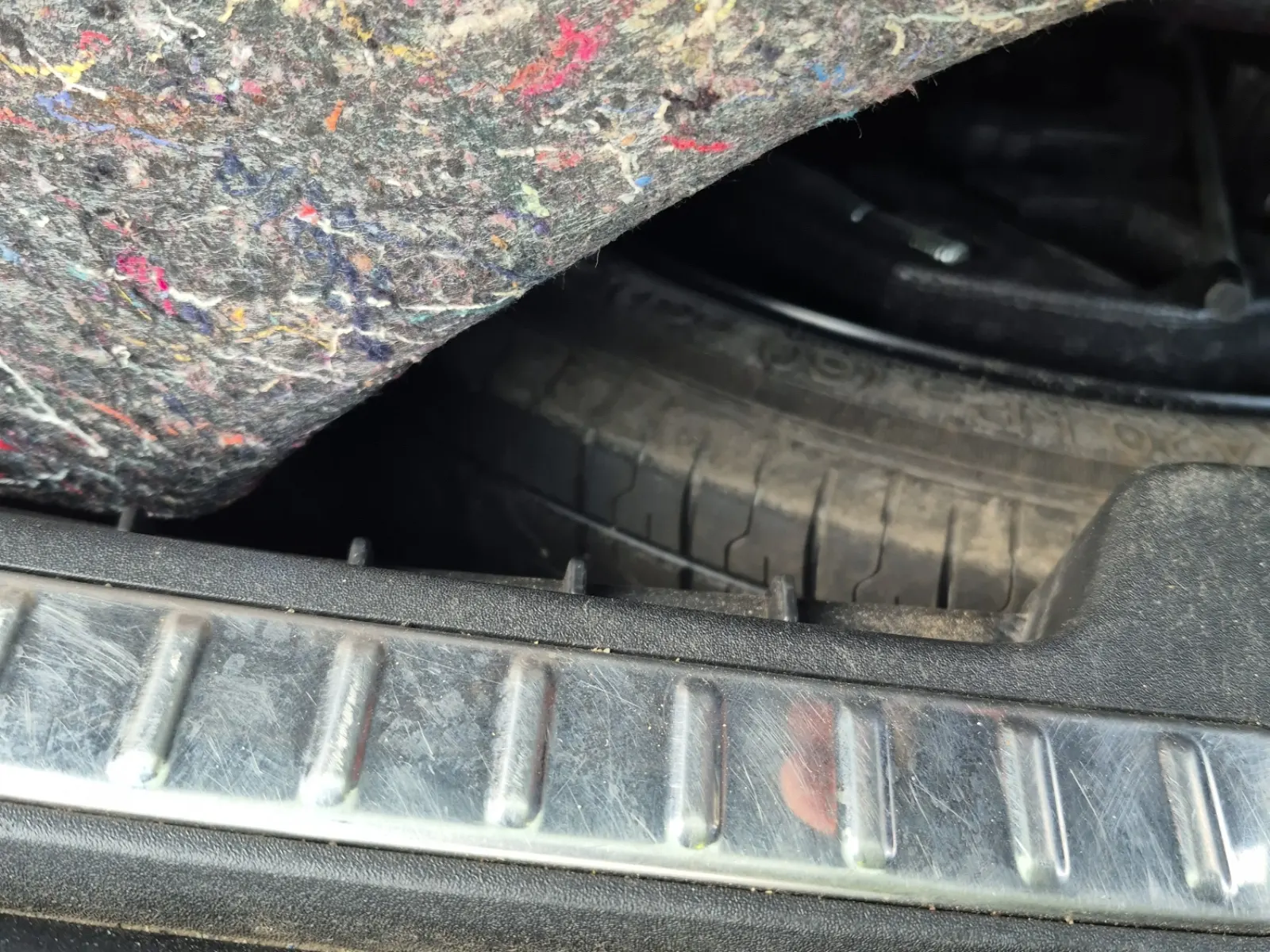 Spare Tire & Wheel Photo