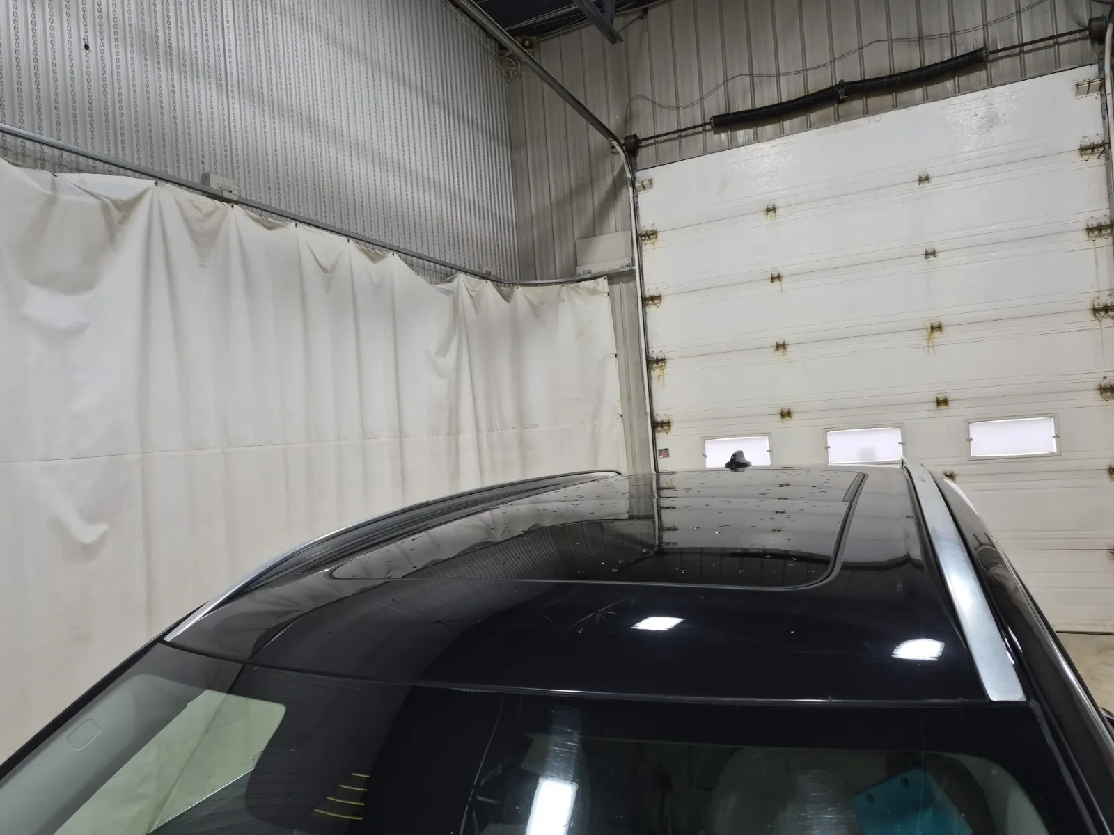 Exterior Roof Photo