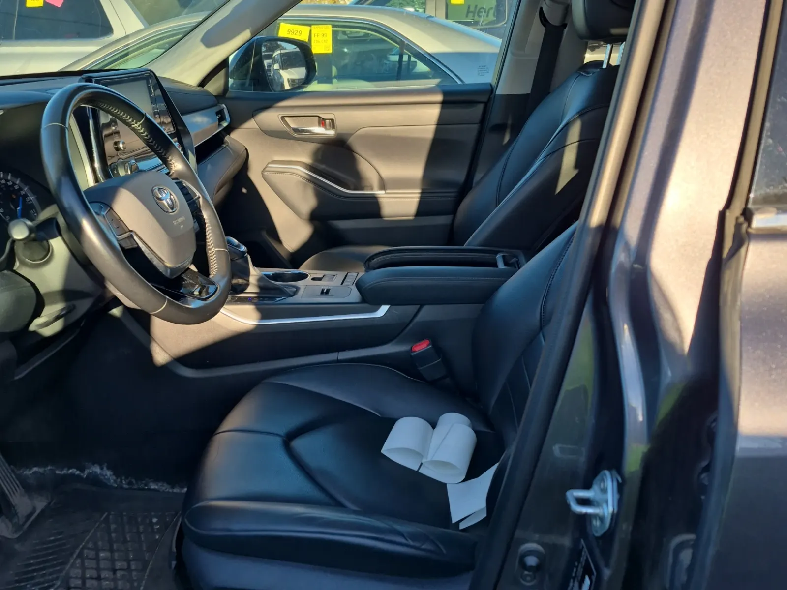 Front Interior Photo