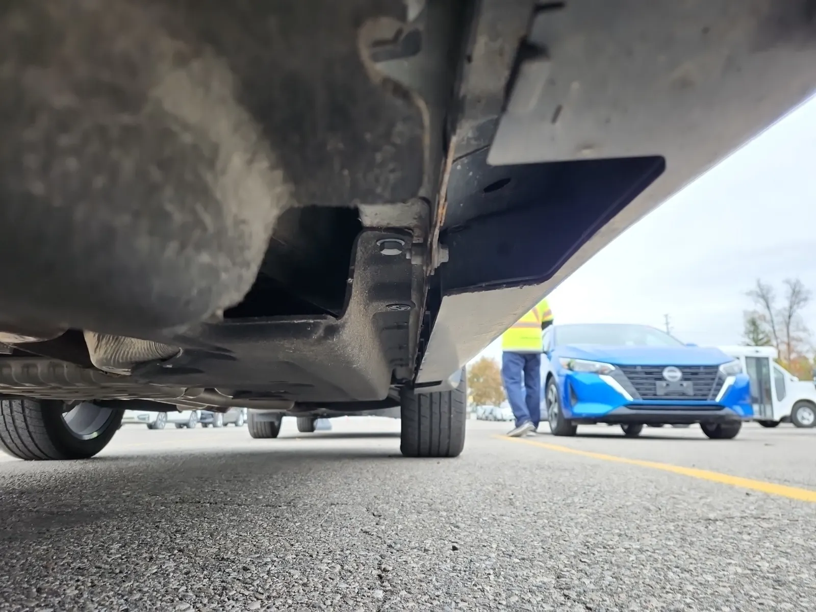 Undercarriage - Driver Photo