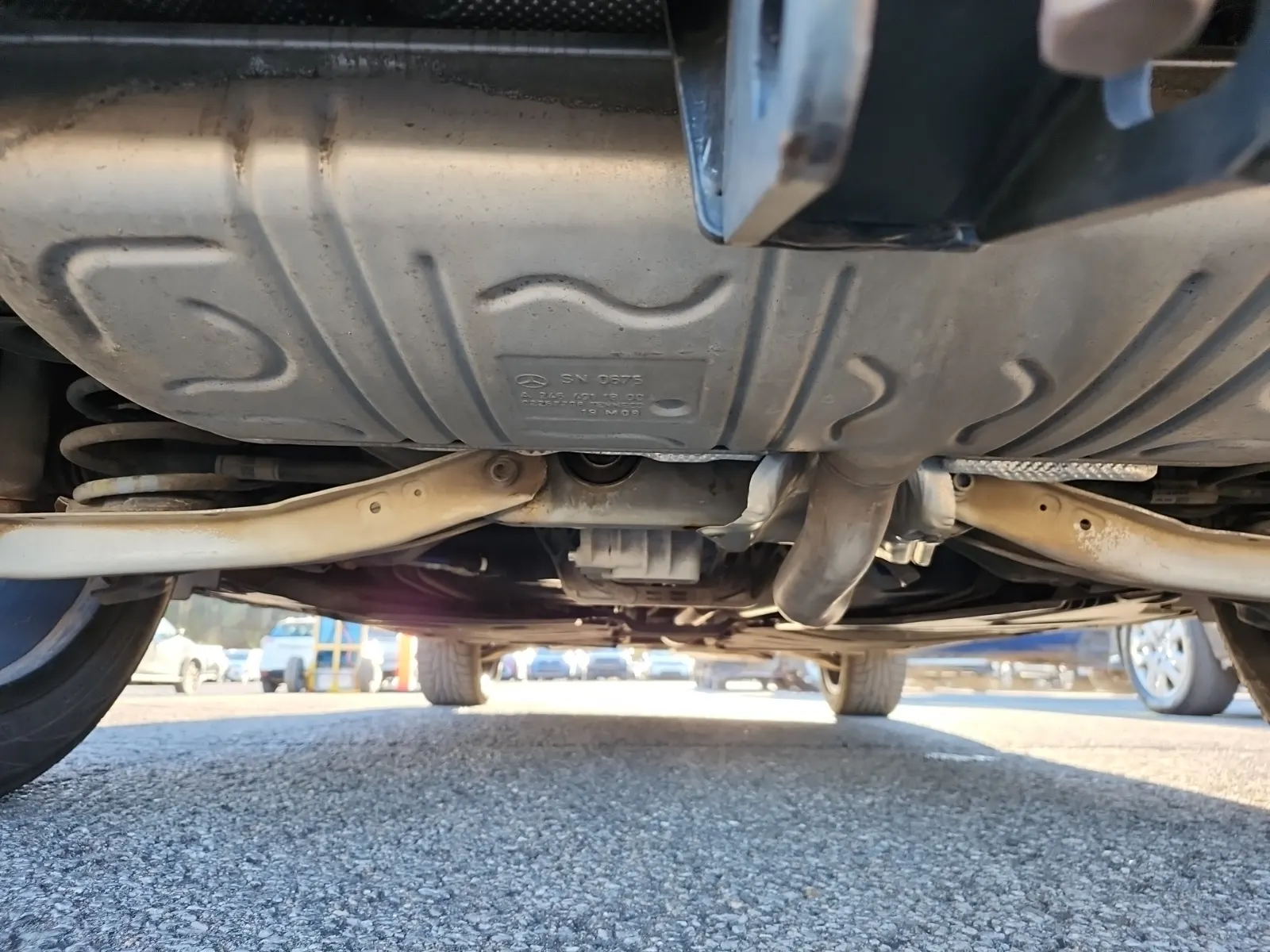 Undercarriage - Rear Photo