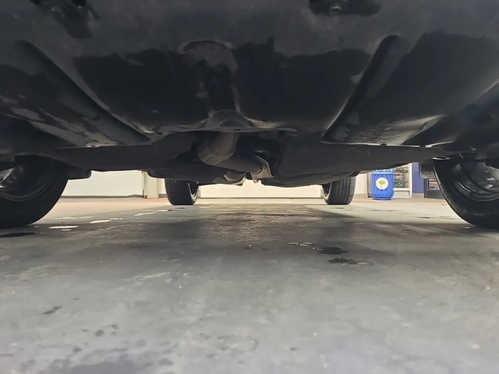 Undercarriage - Front Photo