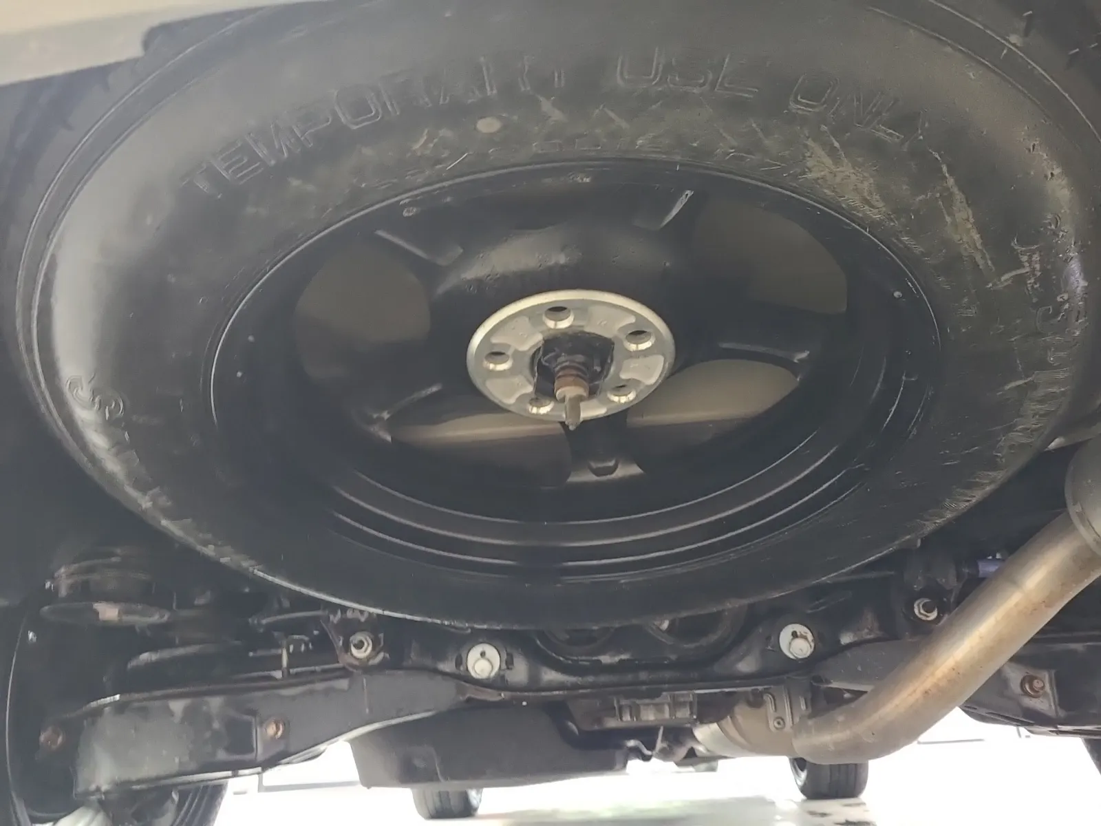 Spare Tire & Wheel Photo