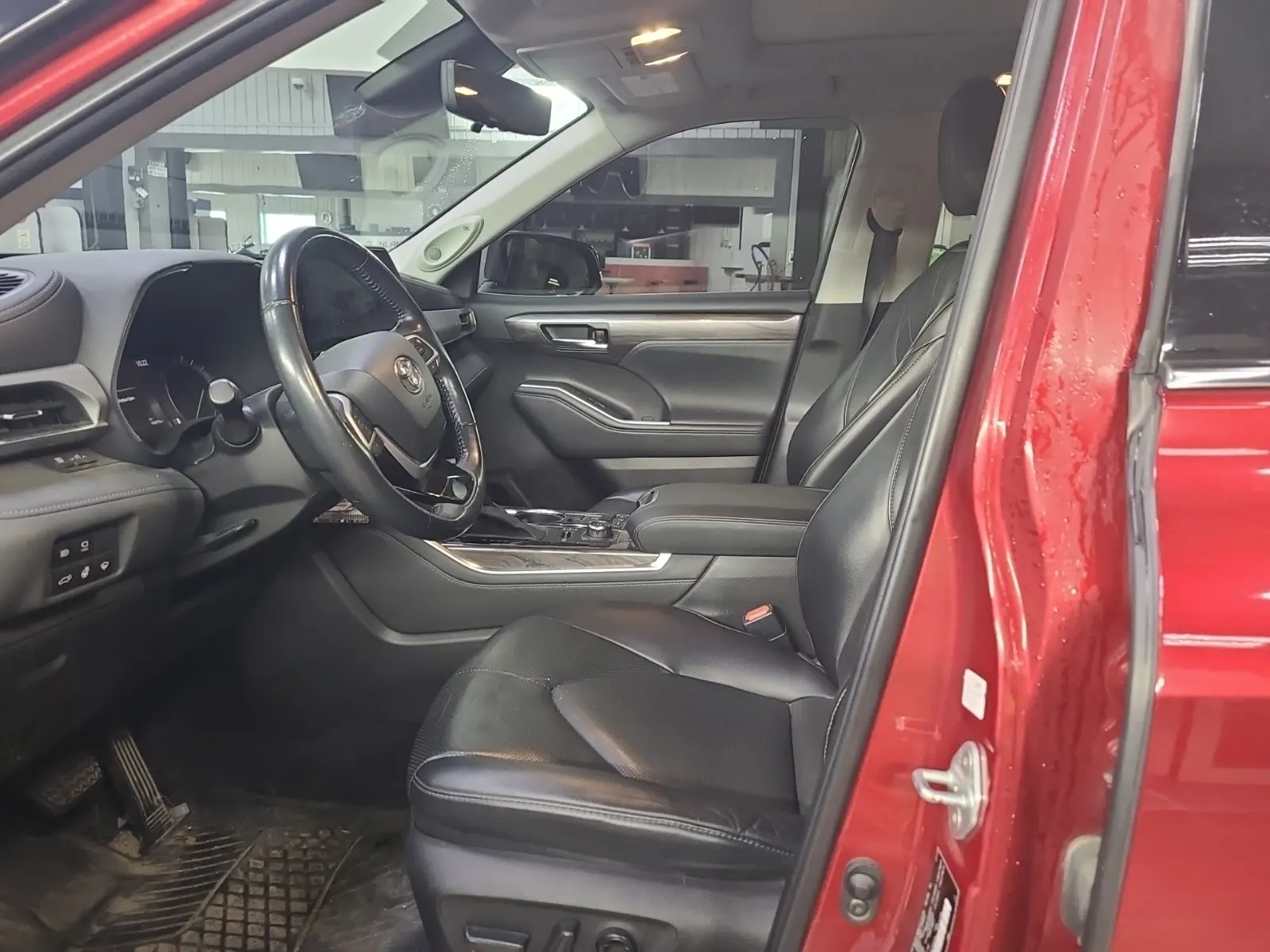 Front Interior Photo