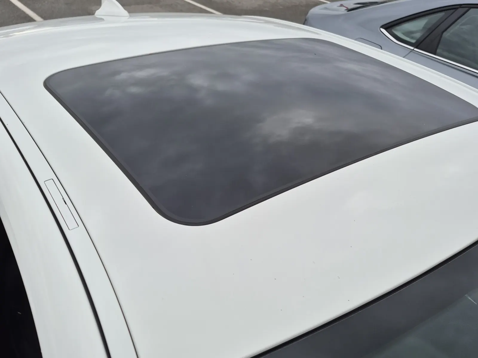 Exterior Roof Photo