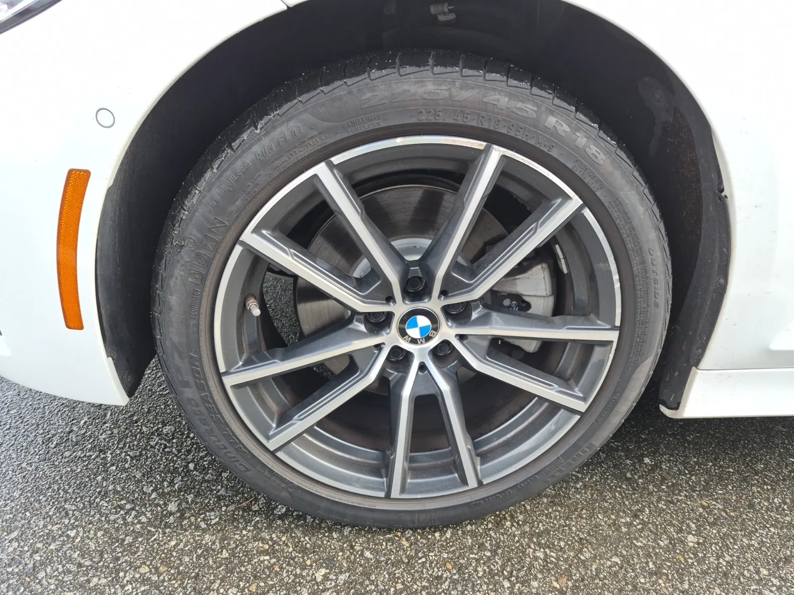 Front driver wheel/tire photo