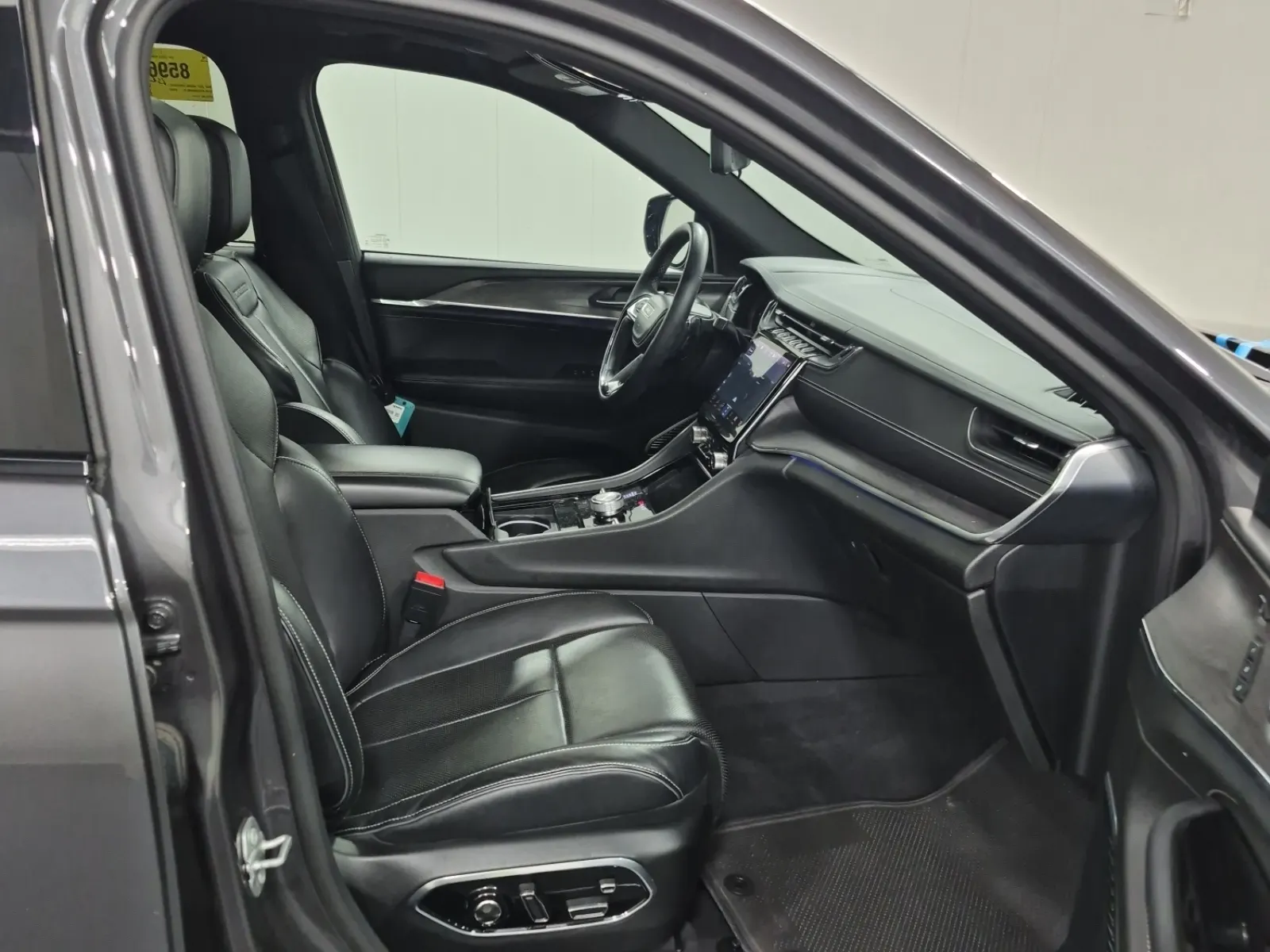 Right Side Interior Photo