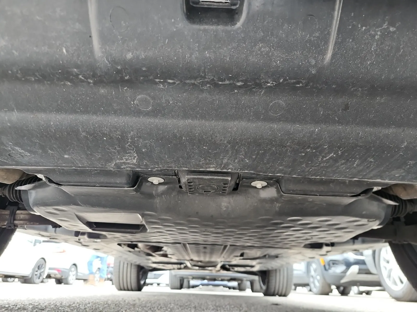 Undercarriage - Front Photo