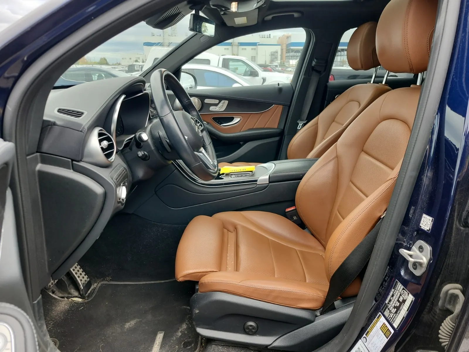 Front Interior Photo