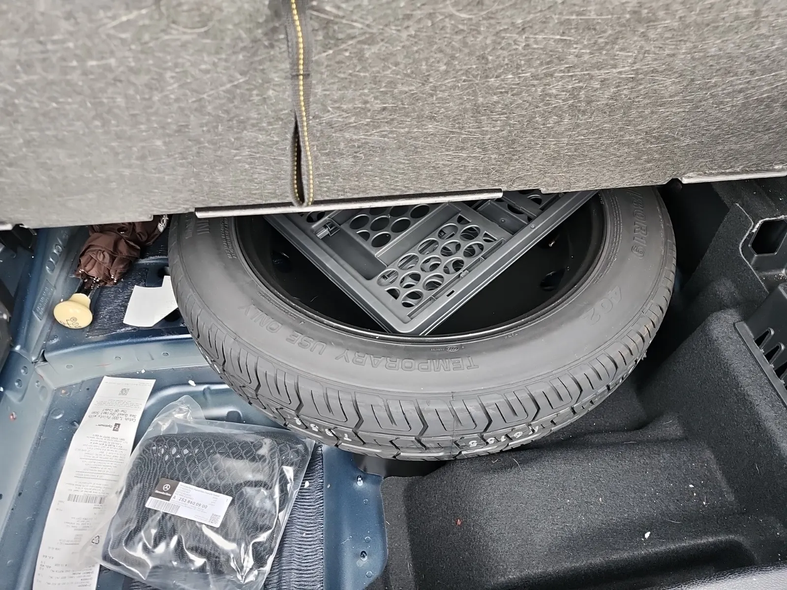Spare Tire & Wheel Photo
