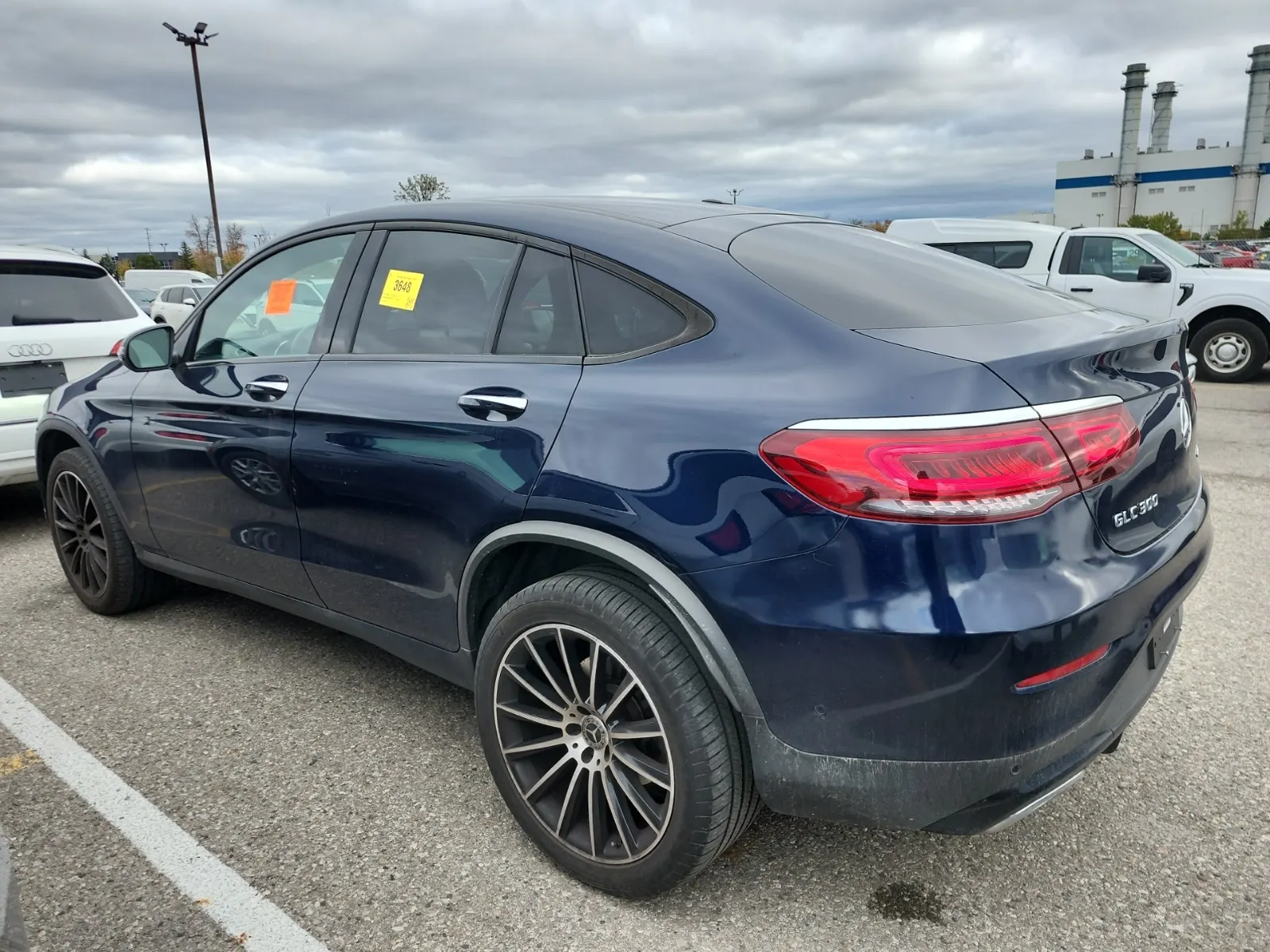 Driver Rear 3/4 Photo