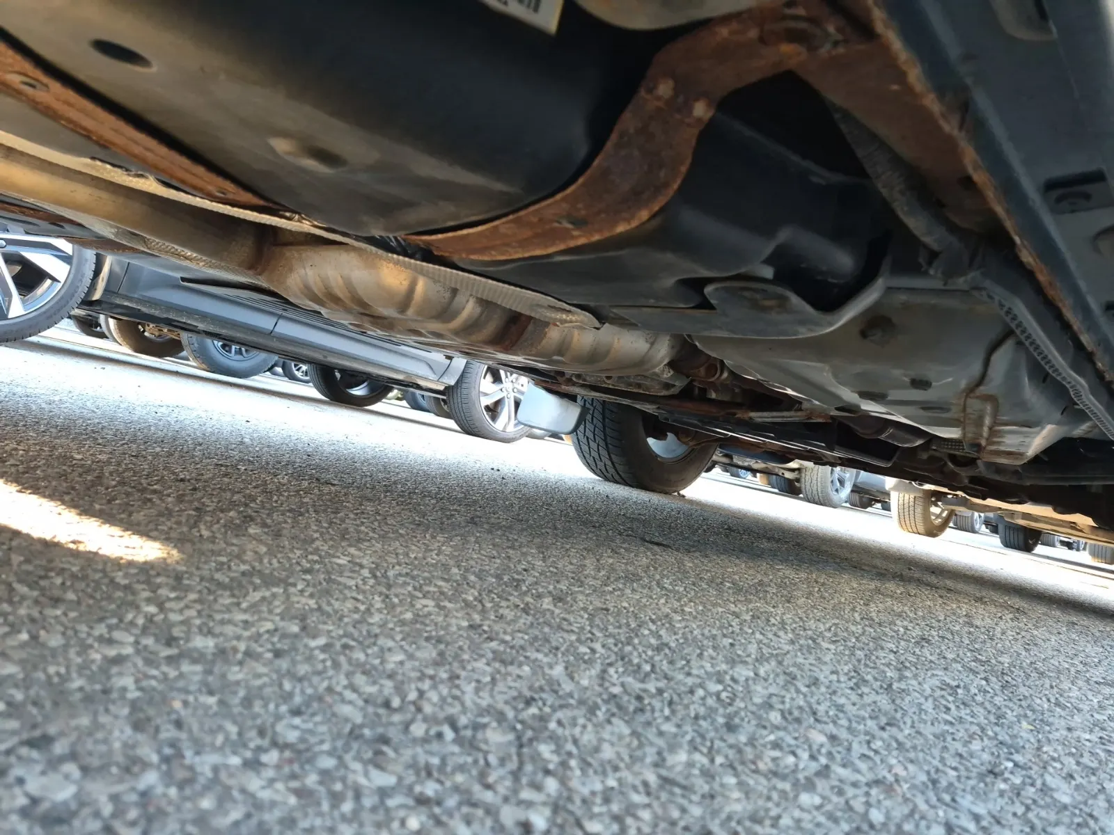 Undercarriage - Passenger Photo