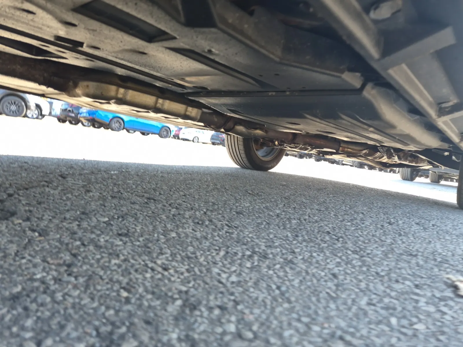 Undercarriage - Passenger Photo