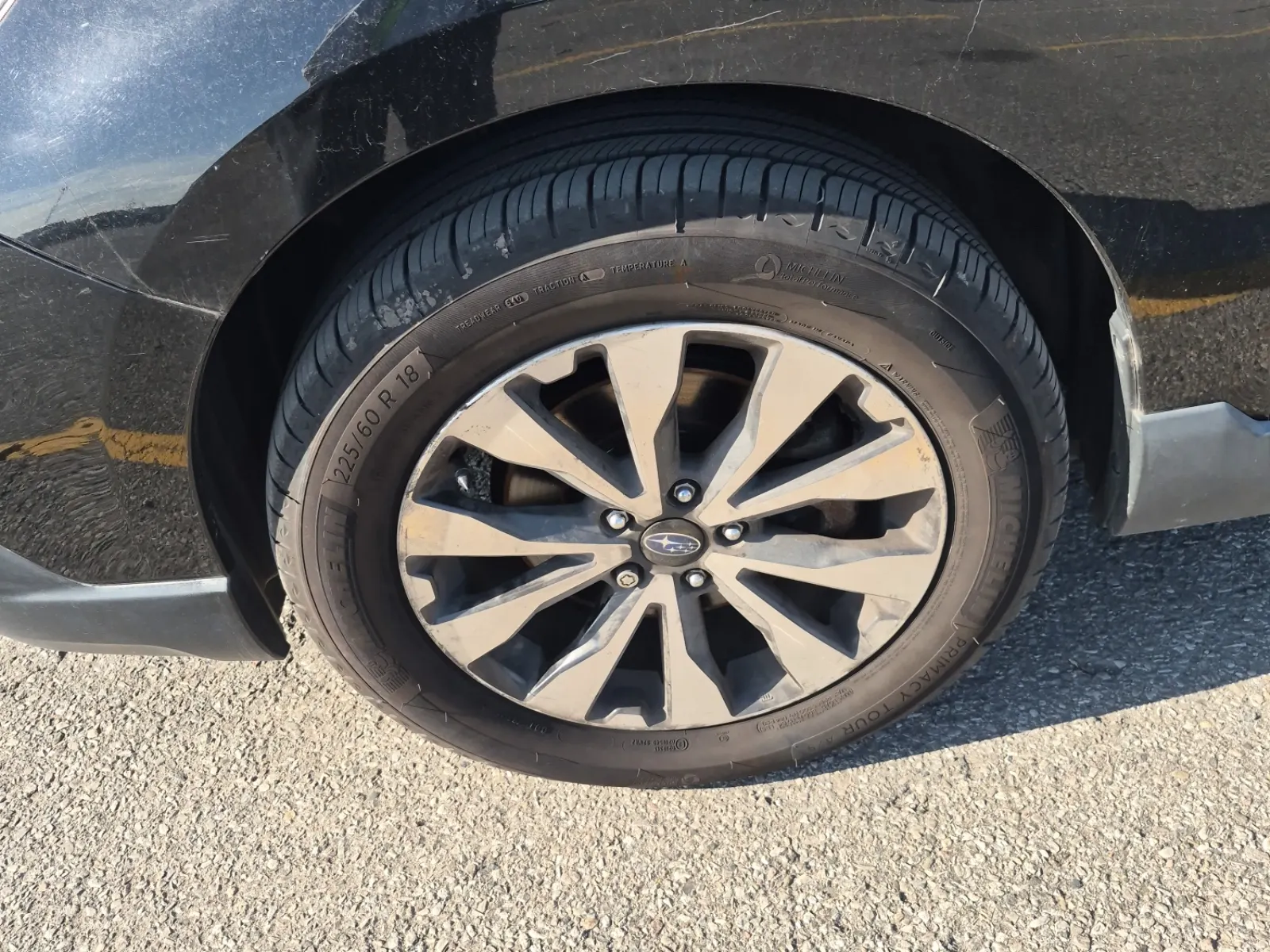 Front driver wheel/tire photo