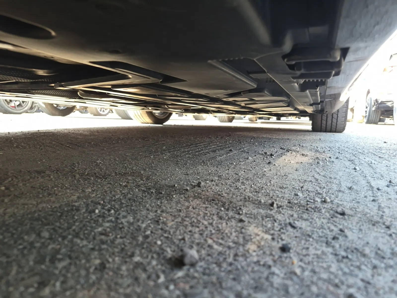 Undercarriage - Passenger Photo